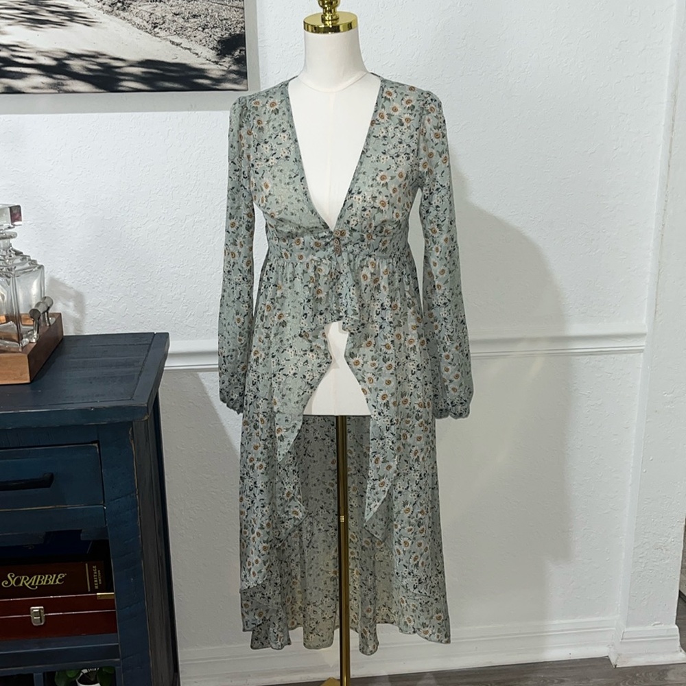 Altar'd State sheer kimono duster size small